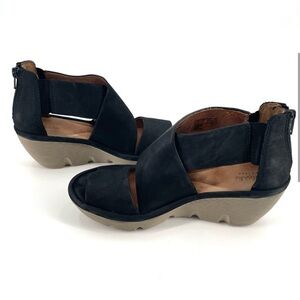 Clarks Clarene Glamor Women's Wedge Nubuck Sandal